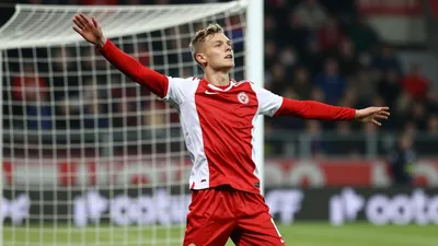 Rosenborg BK vant 9-0 mot National i cupen, med 17-åringen Elias Slørdal som scoret to mål